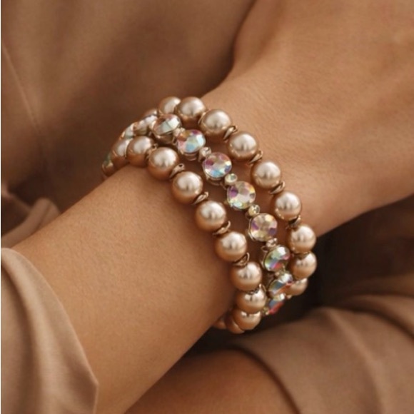 Vintage Jewelry - Vintage Champagne Pearl Aurora Borealis Stretch Bracelet Multi Strand